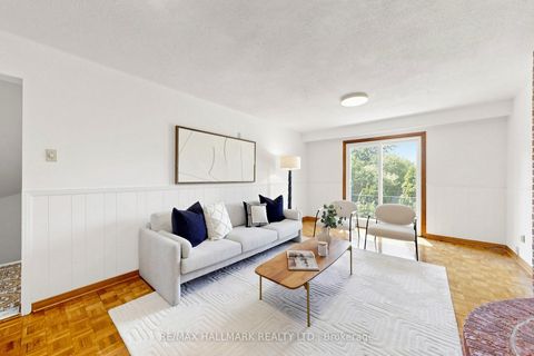 Photo 23 at 38 Elmartin Drive, Steeles, Toronto