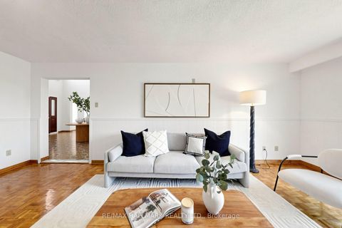 Photo 25 at 38 Elmartin Drive, Steeles, Toronto