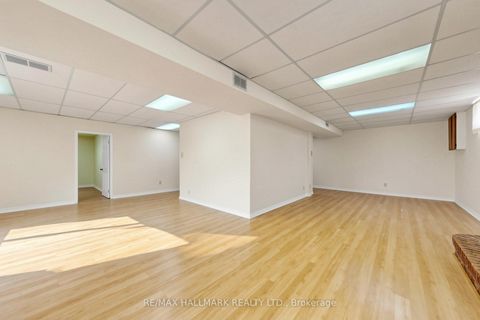 Photo 41 at 38 Elmartin Drive, Steeles, Toronto