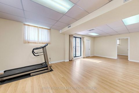 Photo 44 at 38 Elmartin Drive, Steeles, Toronto