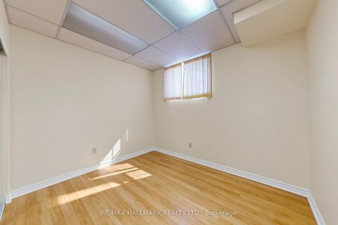 Photo 45 at 38 Elmartin Drive, Steeles, Toronto