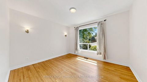 Photo 14 at 10 Winlaw Place, Old Markham Village, Markham
