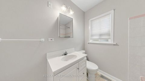Photo 18 at 10 Winlaw Place, Old Markham Village, Markham