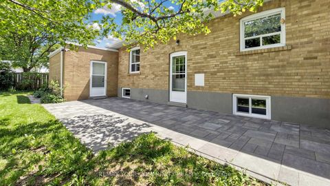Photo 36 at 10 Winlaw Place, Old Markham Village, Markham