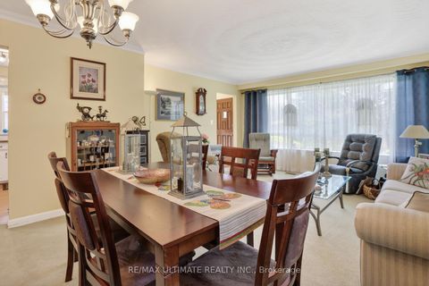 Photo 9 at 122 Nelson Street, Woburn, Toronto