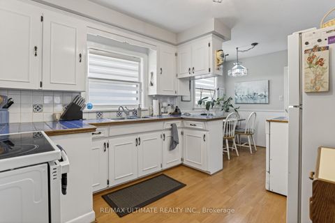 Photo 13 at 122 Nelson Street, Woburn, Toronto