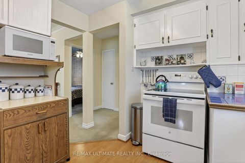 Photo 15 at 122 Nelson Street, Woburn, Toronto