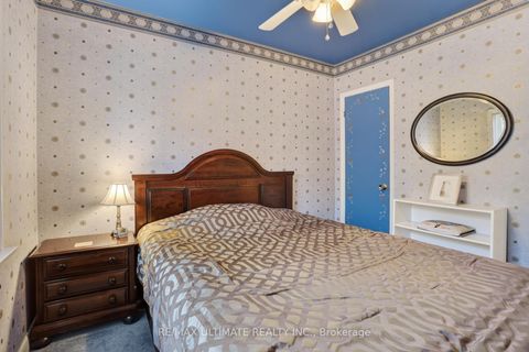 Photo 16 at 122 Nelson Street, Woburn, Toronto