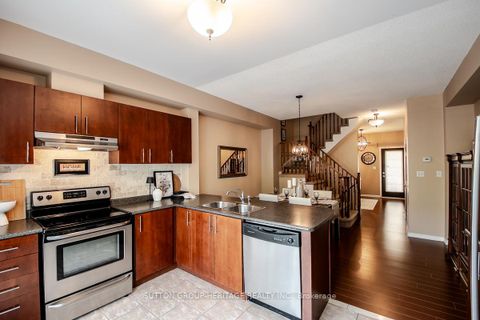 Photo 10 at 261 Monarch Avenue, South West, Ajax