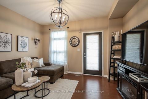 Photo 13 at 261 Monarch Avenue, South West, Ajax