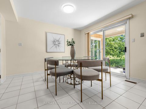 Photo 10 at 69 King's Cross Avenue, Bayview Hill, Richmond Hill