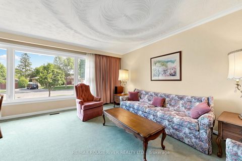 Photo 2 at 46 Melchior Drive, West Hill, Toronto