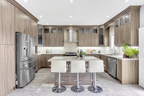 Photo 12 at 40 Ann Louise Crescent, Cedarwood, Markham