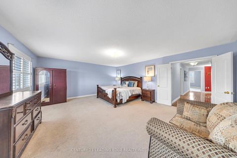Photo 17 at 40 Ann Louise Crescent, Cedarwood, Markham
