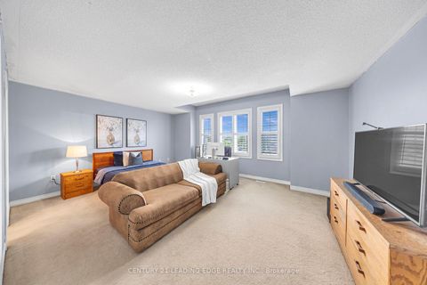 Photo 23 at 40 Ann Louise Crescent, Cedarwood, Markham