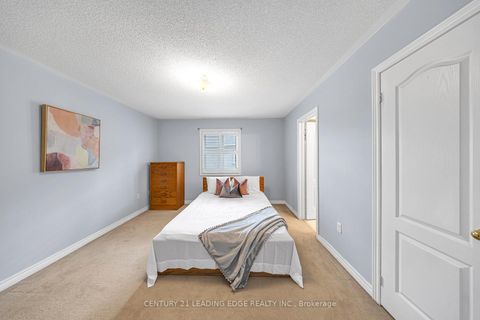 Photo 25 at 40 Ann Louise Crescent, Cedarwood, Markham