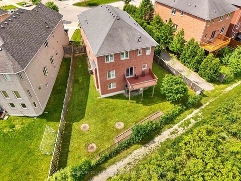 Photo 32 at 40 Ann Louise Crescent, Cedarwood, Markham