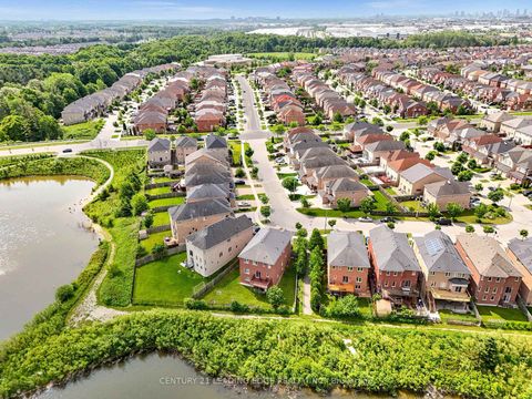 Photo 33 at 40 Ann Louise Crescent, Cedarwood, Markham