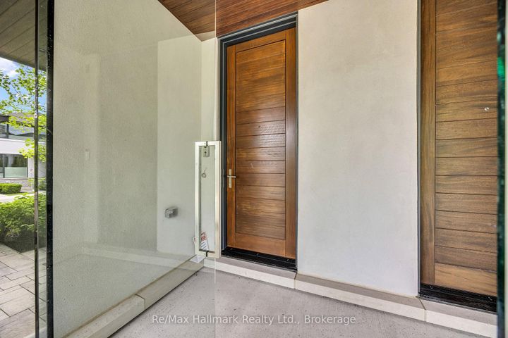 Photo 6 at 14 - 10 MAPLE GROVE Drive, MO Morrison, Oakville