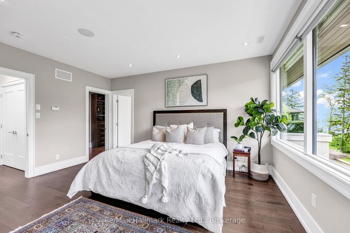 Photo 24 at 14 - 10 MAPLE GROVE Drive, MO Morrison, Oakville