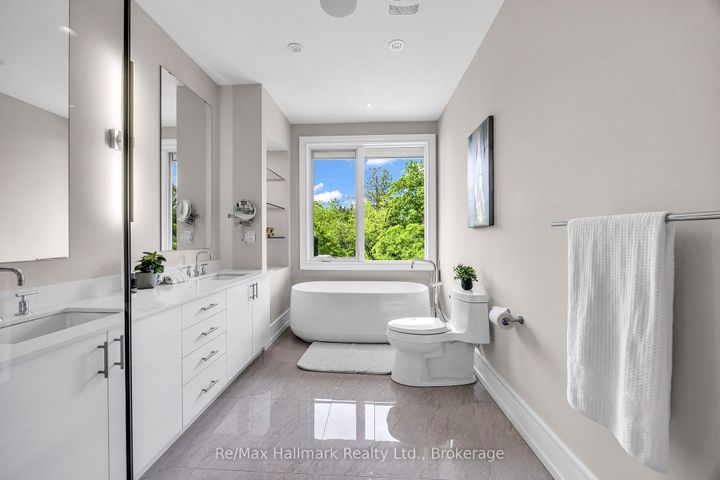 Photo 25 at 14 - 10 MAPLE GROVE Drive, MO Morrison, Oakville