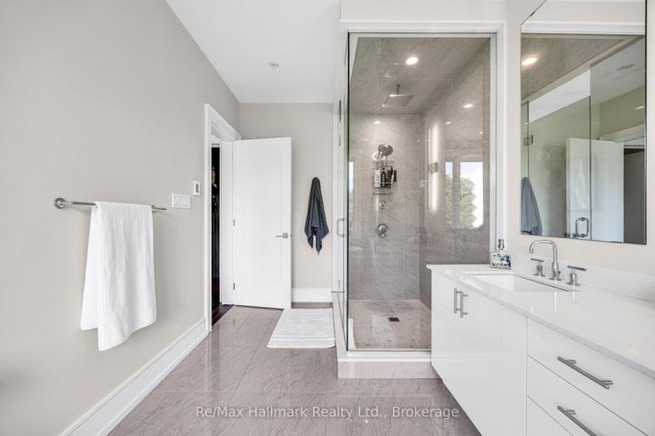 Photo 26 at 14 - 10 MAPLE GROVE Drive, MO Morrison, Oakville