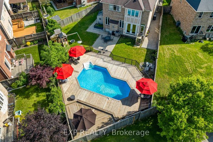 Photo 2 at 28 Ohara Lane, Meadowlands, Hamilton