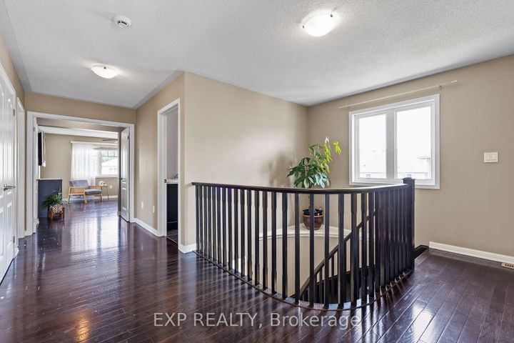 Photo 17 at 28 Ohara Lane, Meadowlands, Hamilton