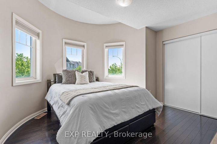 Photo 24 at 28 Ohara Lane, Meadowlands, Hamilton