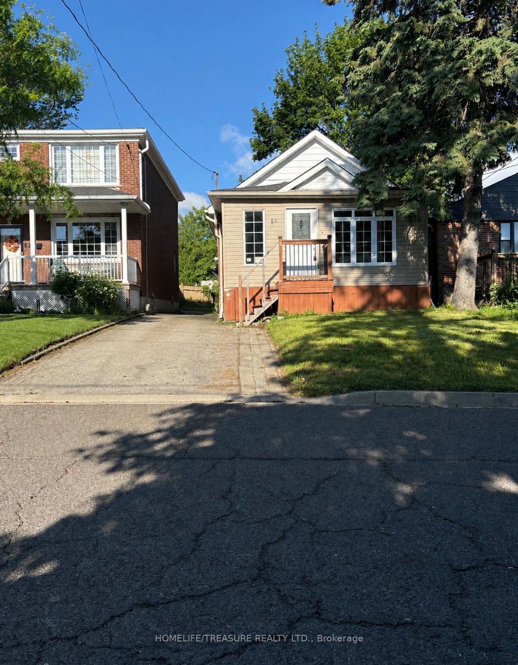 58 ROXALINE Street, Humber Heights, Toronto photo number 2
