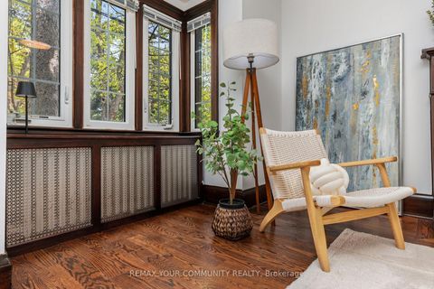 Photo 4 at 236 Ellis Avenue, Swansea, Toronto