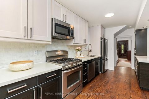 Photo 14 at 236 Ellis Avenue, Swansea, Toronto