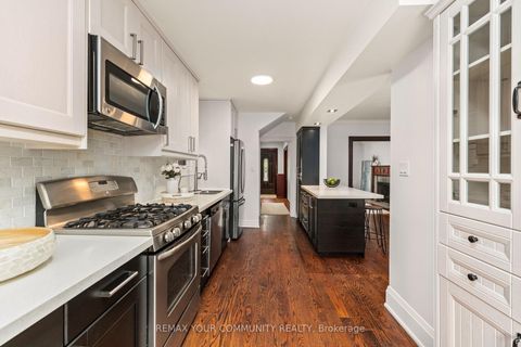 Photo 15 at 236 Ellis Avenue, Swansea, Toronto