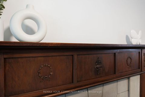Photo 19 at 236 Ellis Avenue, Swansea, Toronto