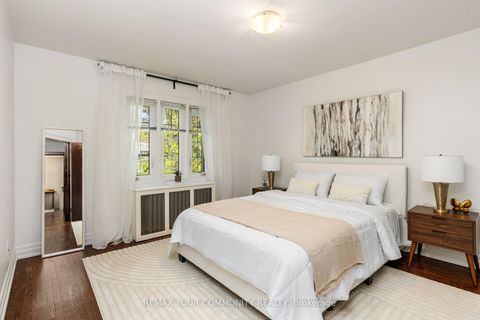 Photo 22 at 236 Ellis Avenue, Swansea, Toronto