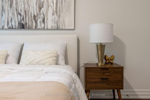 Photo 24 at 236 Ellis Avenue, Swansea, Toronto