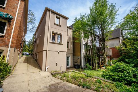 Photo 39 at 236 Ellis Avenue, Swansea, Toronto