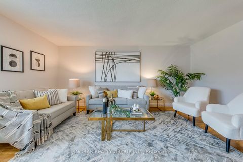 Photo 2 at 70 Lavington Drive, Richview, Toronto
