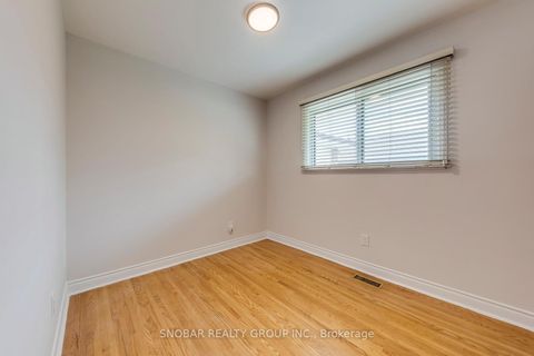 Photo 13 at 70 Lavington Drive, Richview, Toronto
