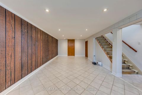 Photo 15 at 70 Lavington Drive, Richview, Toronto