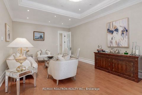 Photo 6 at 5 Long Hill Drive, Jefferson, Richmond Hill