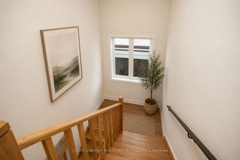 Photo 7 at 4 Hampton Lane, Ardagh, Barrie