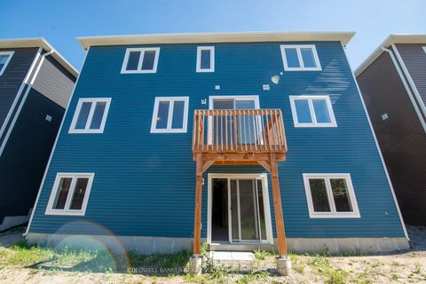 Photo 21 at 4 Hampton Lane, Ardagh, Barrie
