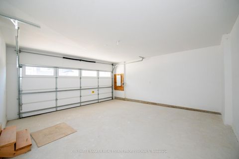 Photo 22 at 4 Hampton Lane, Ardagh, Barrie