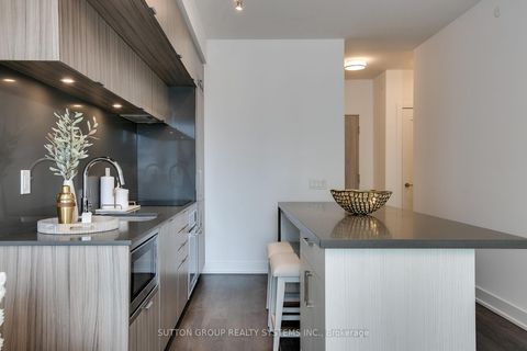 Photo 15 at 910 - 80 Vanauley Street, Chinatown, Toronto