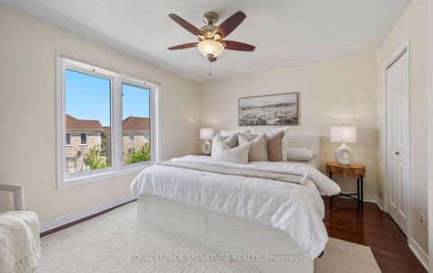 Photo 22 at 370 South Park Road, Commerce Valley, Markham