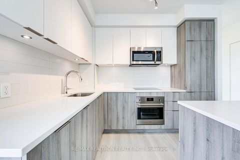 Photo 6 at 1106 - 223 St Clair Avenue W, Casa Loma, Toronto
