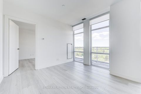 Photo 10 at 1106 - 223 St Clair Avenue W, Casa Loma, Toronto