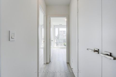 Photo 18 at 1106 - 223 St Clair Avenue W, Casa Loma, Toronto