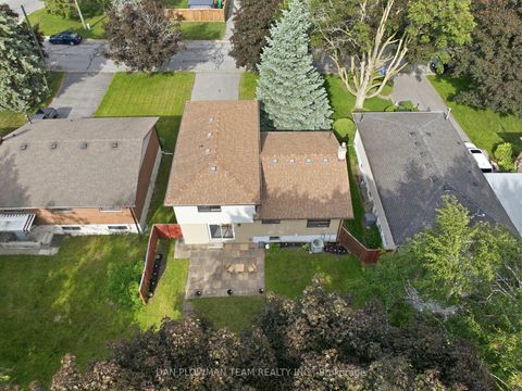 Photo 43 at 410 Dianne Drive, Donevan, Oshawa